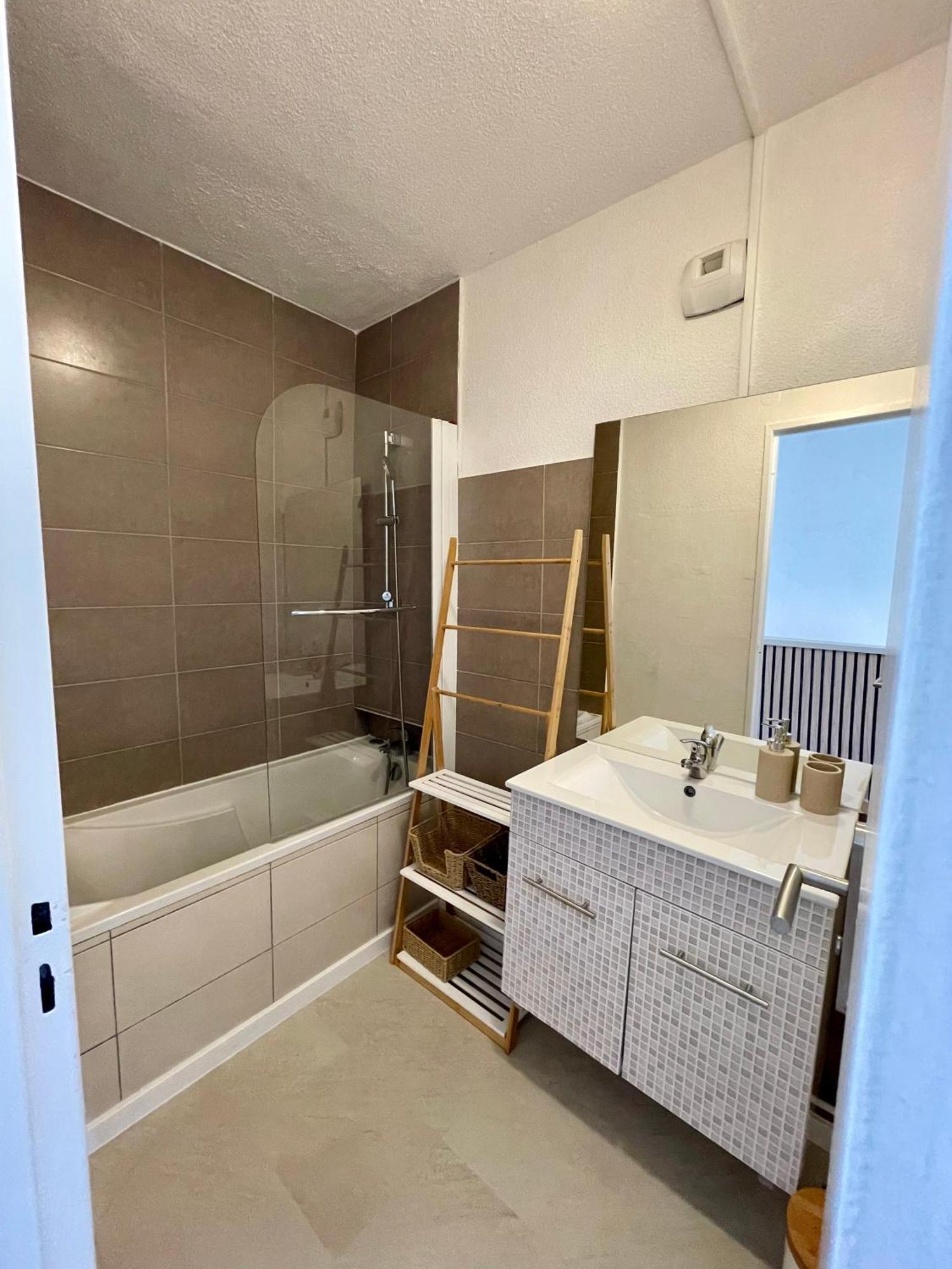 Apartamento Superbe Duplex Refait A Neuf ! Hyères Exterior foto